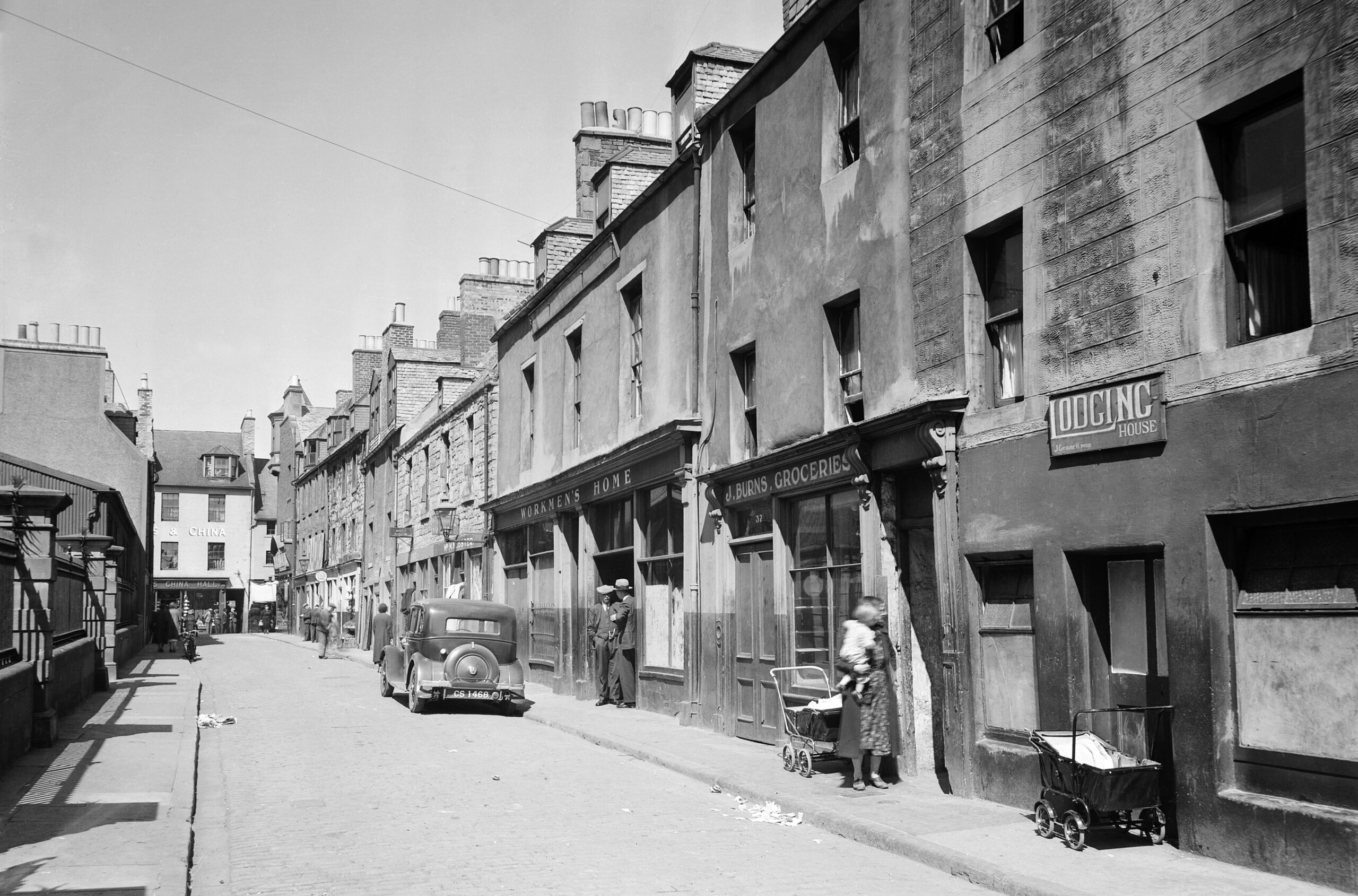 in-meal-vennel-perth-in-1930-by-molly-forgan-scaled-aspect-ratio-530-350